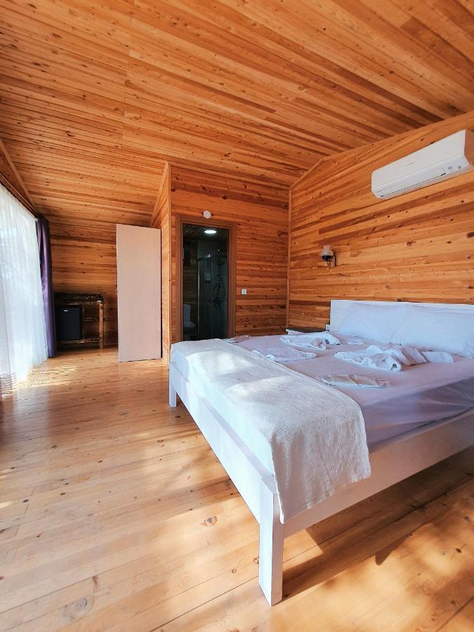 Rocas Roja Beach Hotel 파랄리아 외부 사진
